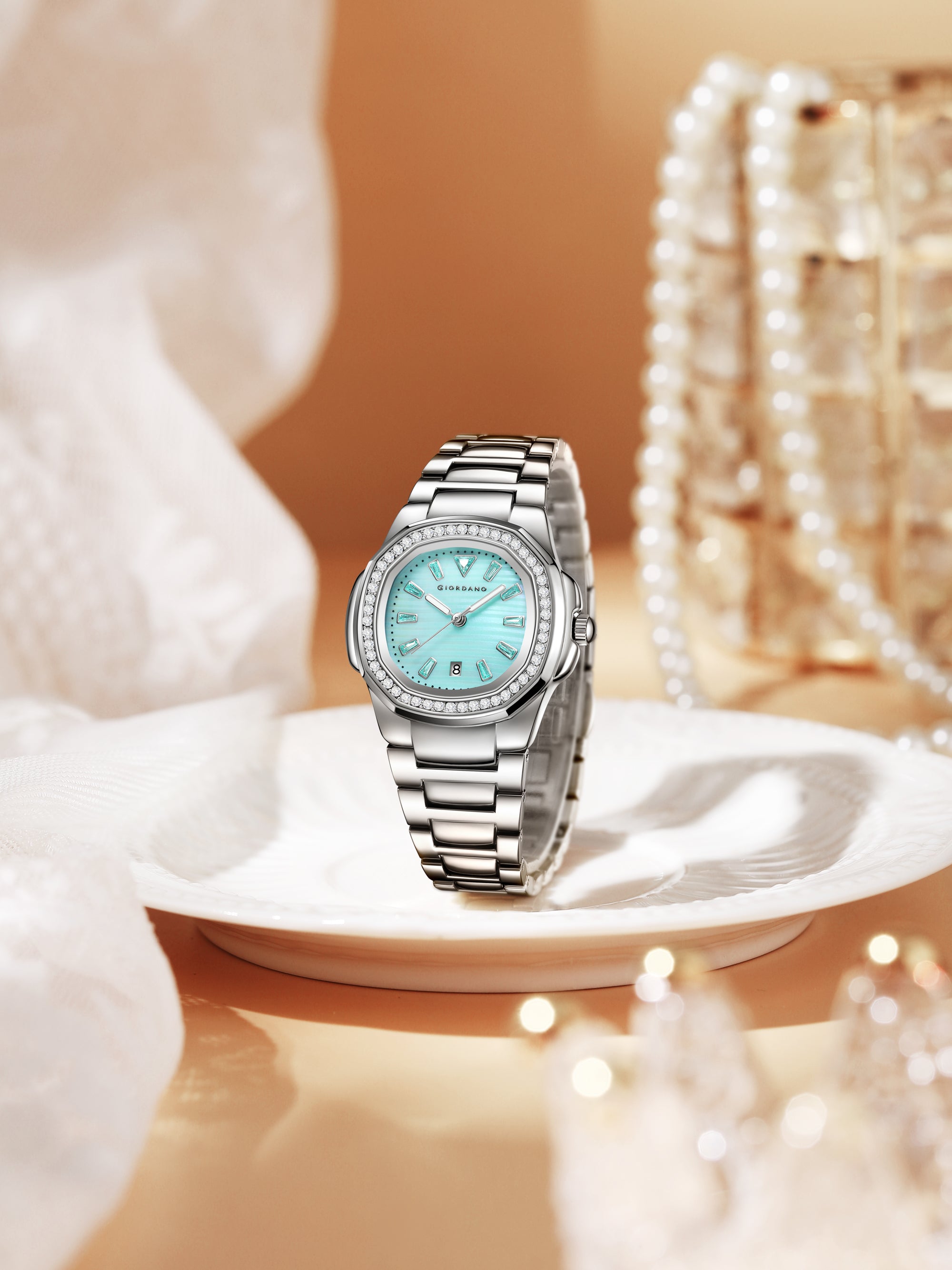 Giordano Luxury Watch for Women with crystal indices ,textured Dial, stainless steel strap and date display | GZ-60116-11